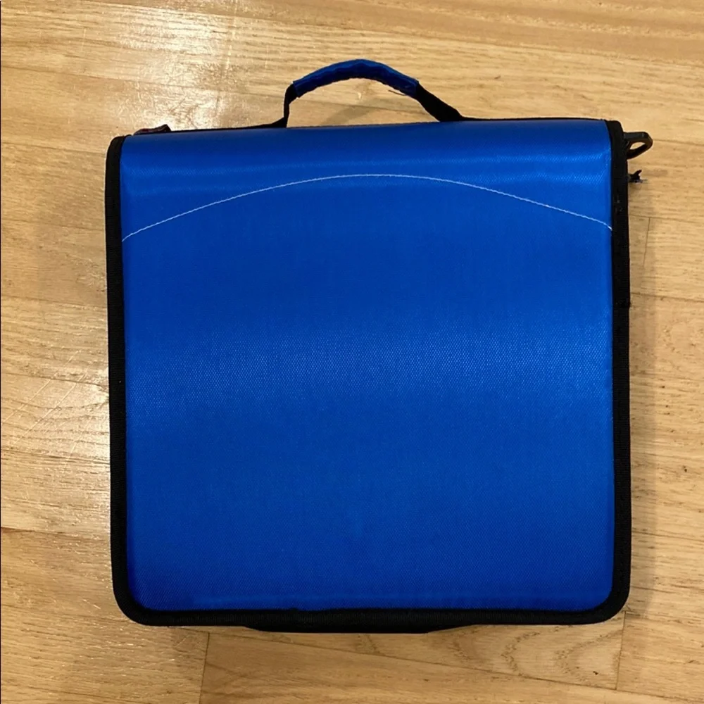 Blue and Gray Case It Binder
